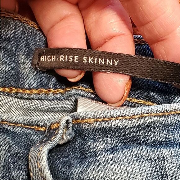 Banana Republic -High Rise Skinny Jean - Size 30S - Picture 5 of 7